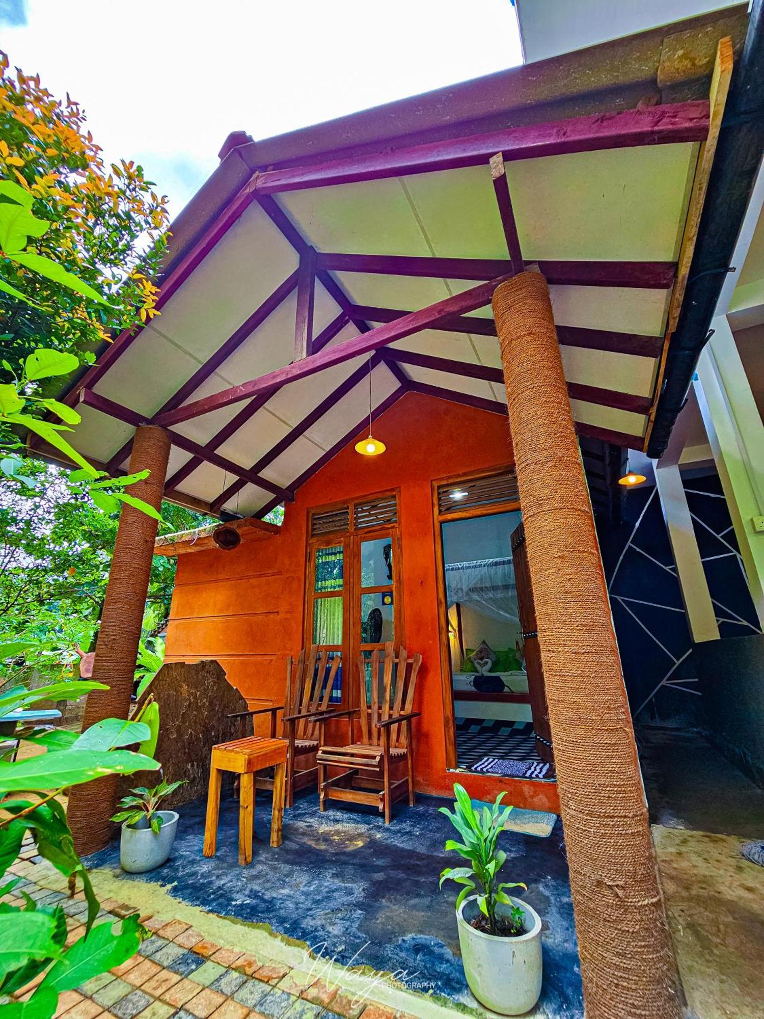Peacock'S Paradise Safari Hostel Udawalawe Zewnętrze zdjęcie